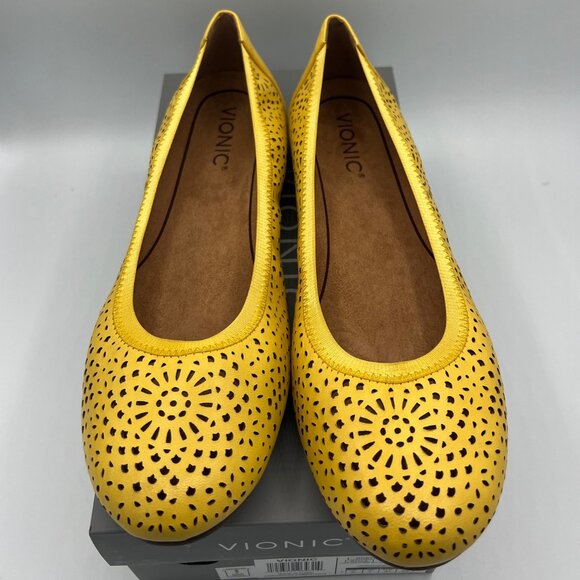 BRAND NEW Vionic Spark Robyn Flat Shoe in BUTTERCUP - Picture 2 of 4